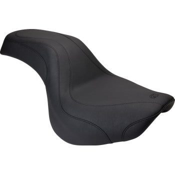 MUSTANG Day Tripper™ Seat - Plain - VN900 '06-'21 76128