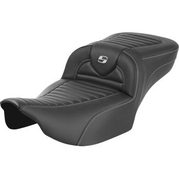 SADDLEMEN Roadsofa™ Extended Reach Seat - without Backrest - Tuck-n-Roll - Carbon Fiber - FLTR/FLHX '23-'24 823-07-20500