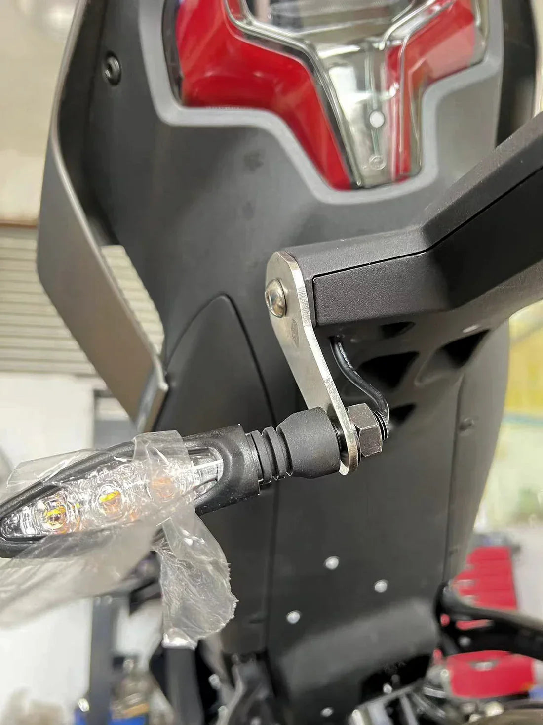 Vandemon CFMOTO 450SR Double-Sided Swingarm Model Stainless Steel / Titanium High Mount Exhaust System CFMOTO450SRSSHMEXHA VA-104