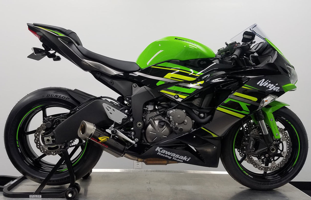 Graves Motorsports Zx-6r Cat-Back Slip-On Carbon Exhaust 2019-2025 Exk-19zx6-Cbtc
