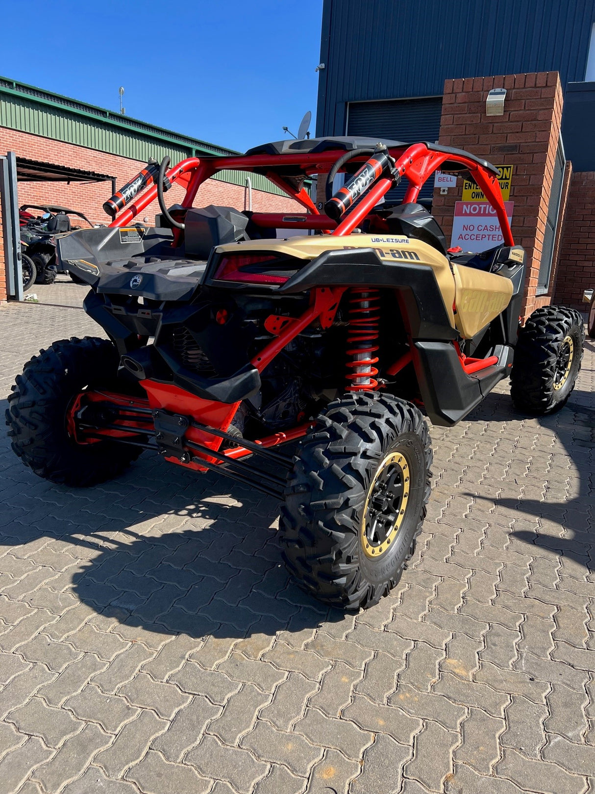 Vykon exhaust Slip On Vykon XS CA-SO-MAV