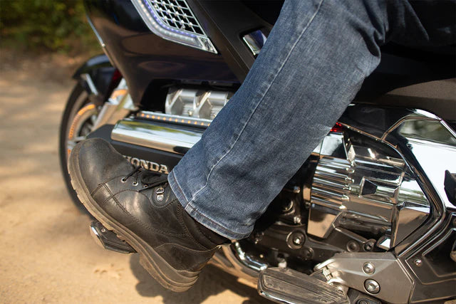 Goldstrike 3-Way Adjustable Highway Peg Mounts With Twin Rail Pegs For Gold Wing 18-Up Black 60325