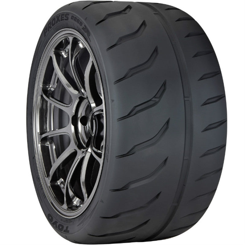 Toyo Proxes R888R Tire - 245/35ZR19 89Y 104440