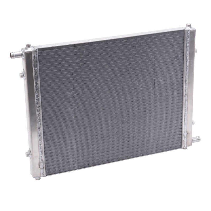Edelbrock Heat Exchanger Single Pass Single Row 31 000 Btu/Hr 22In W X 16 5In H X 1 5In D Silver 15405