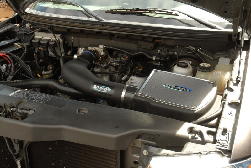 Volant 04-05 Ford F-150 4.6 V8 Pro5 Closed Box Air Intake System 19746