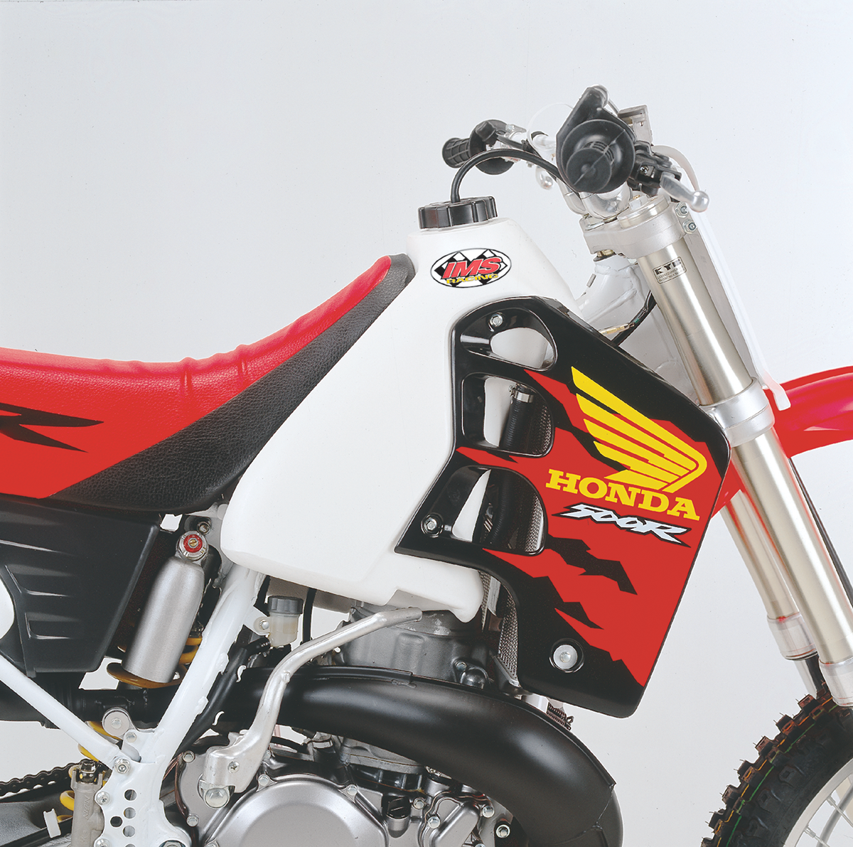 IMS PRODUCTS INC. Gas Tank - White - Honda - 3.6 Gallon CR125/250 1988-1990 /CR 500 1989-2001 112216-W1