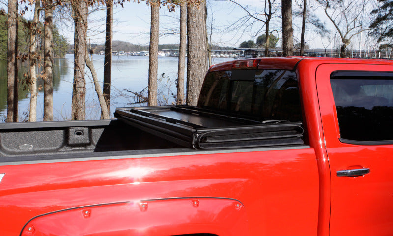 Lund 21-23 Ford F-150 (5.5ft. Bed) Hard Fold Tonneau Cover - Black 969368