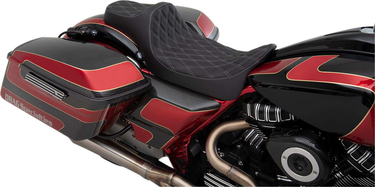 DRAG SPECIALTIES Asiento Predator III - Extendido - Doble diamante - Cosido en plata - FL '08-'22 0801-1261