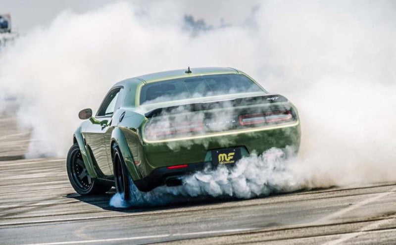 MagnaFlow Muffler Red Pack Series Glasspack 4in Rd 18in Body Length 3in/3in Inlet/Outlet 13129