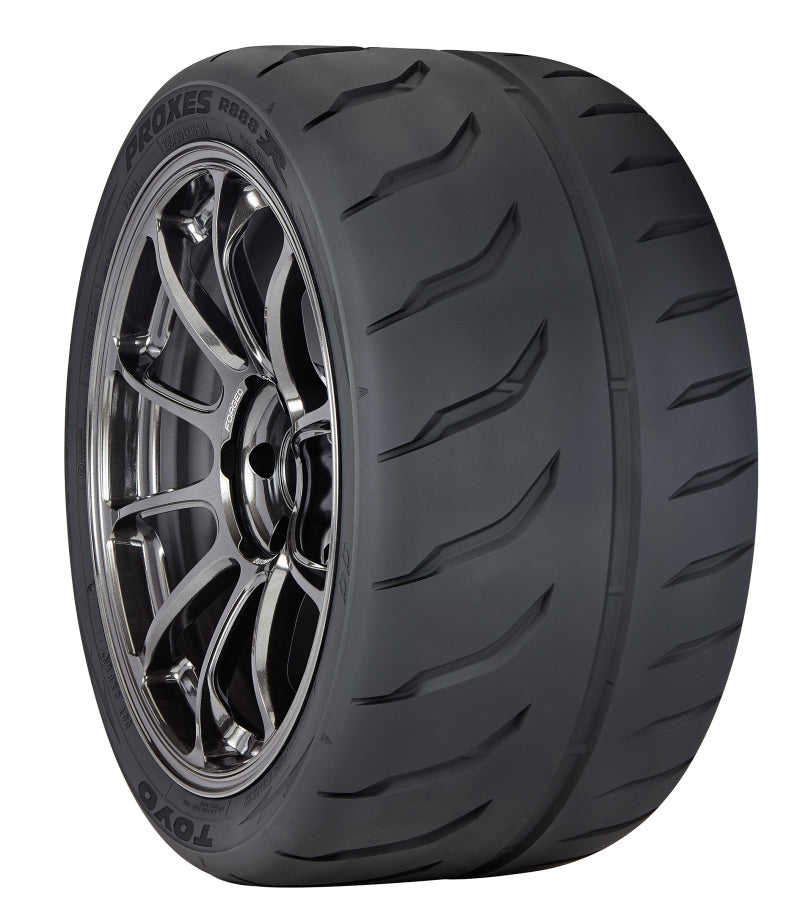 Toyo Proxes R888R Tire - 265/40ZR19 98Y 104500