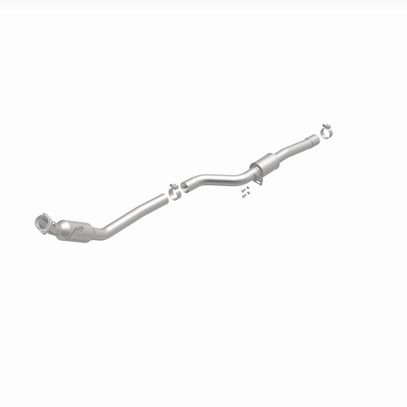 Magnaflow Conv DF 2013-2017 SL550 V8 4.6 OEM Underbody 21-572