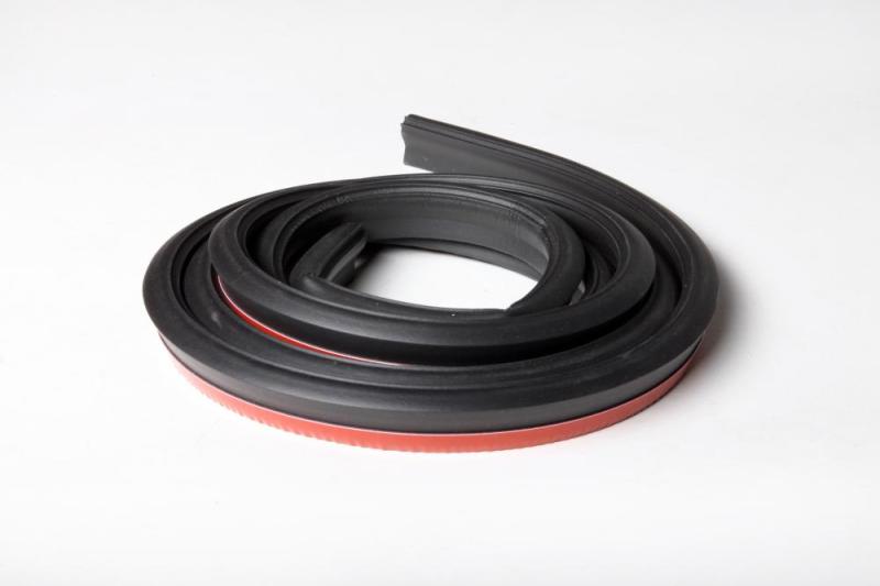 Lund Universal (Universal Tailgate Seal) Tailgate Seal - Black 30002