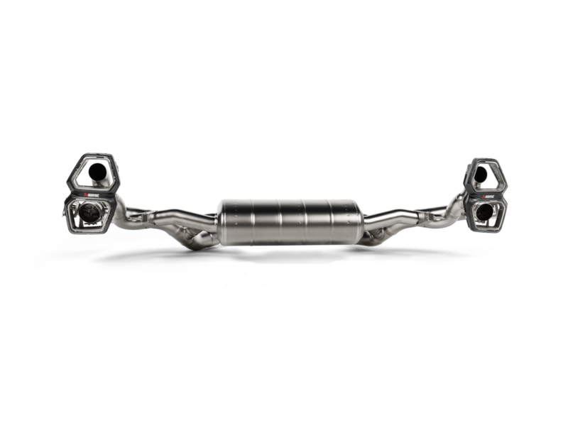 Akrapovic 23-24 BMW XM (G09) TwinPower Turbo V8 Hybrid Slip-On Race Line (Titanium) w/ Carbon Tips S-BM/T/36H