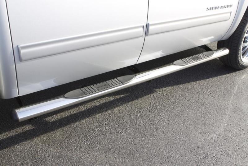 Lund 2019 Ram 1500 Crew Cab Pickup 4in. Oval Straight SS Nerf Bars - Polished Stainless 23584782