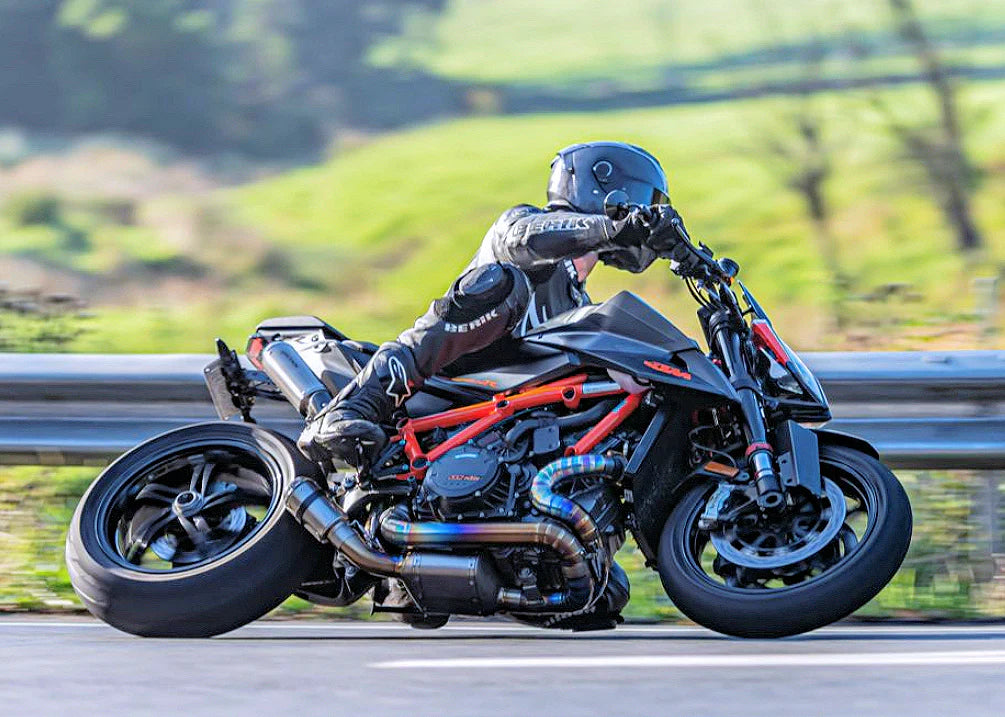 Vandemon  KTM Superduke 1290/1390R/RR Twin Shot Titanium Exhaust System KTM129SDTIEXHPB VA-63