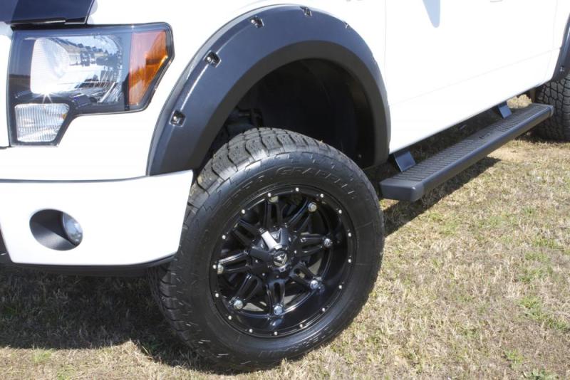 Lund 99-07 Chevy Silverado 1500 RX-Rivet Style Textured Elite Series Fender Flares - Black (4 Pc.) RX103T