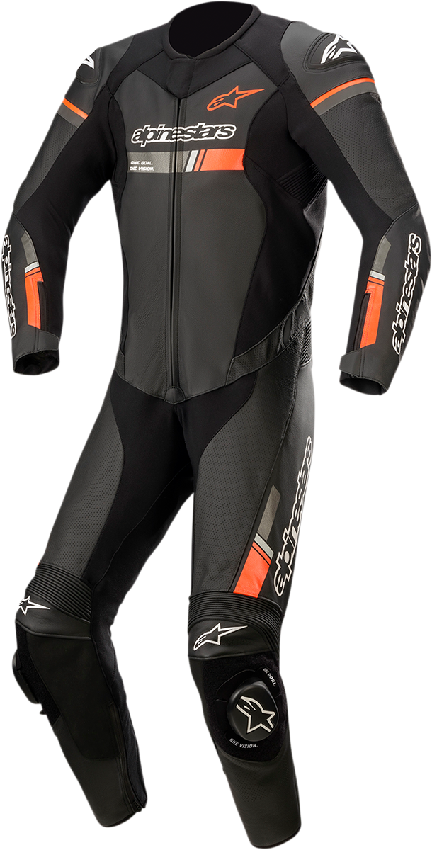 ALPINESTARS GP Force Chaser 1-teiliger Lederanzug - Schwarz/Rot fluoreszierend - US 44 / EU 54 3150321-1030-54