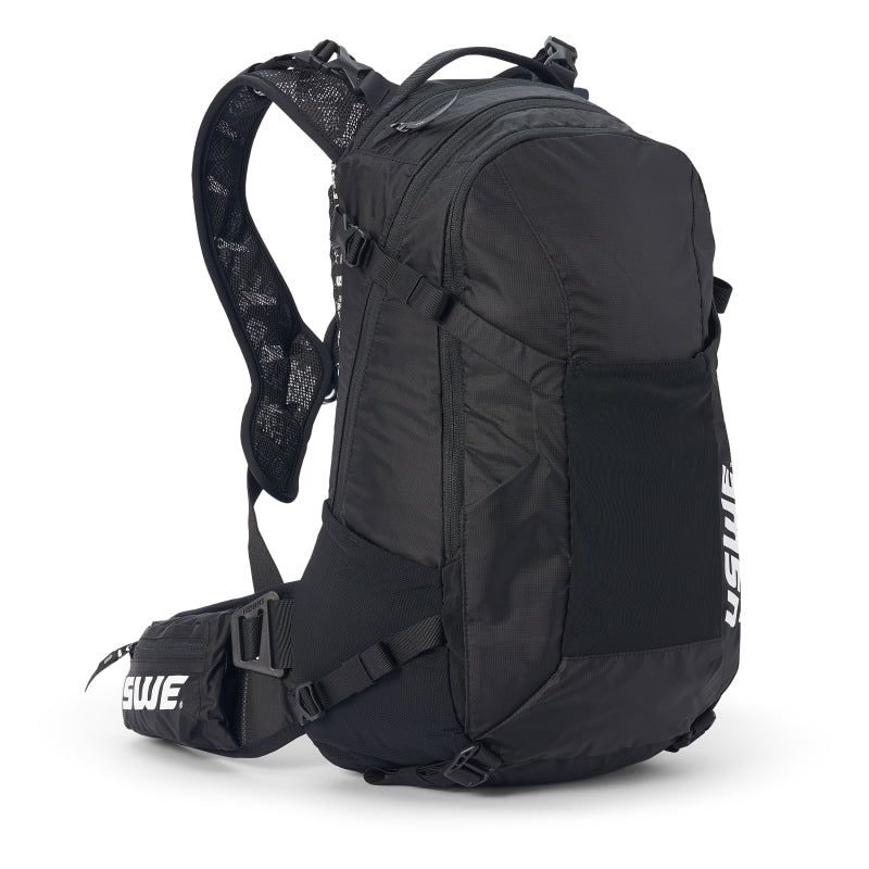 USWE Shred MTB Daypack 16L - Carbon Black 2162701