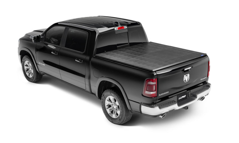 Lund 19-23 RAM 1500 (5.5ft Bed w/o RamBox Cargo Mgmt) Genesis Tri-Fold Tonneau Cover - Black 950165