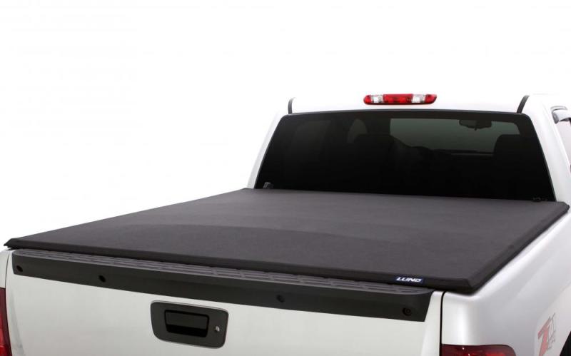 Lund 07-17 Toyota Tundra (5.5ft. Bed) Genesis Elite Tri-Fold Tonneau Cover - Black 958120