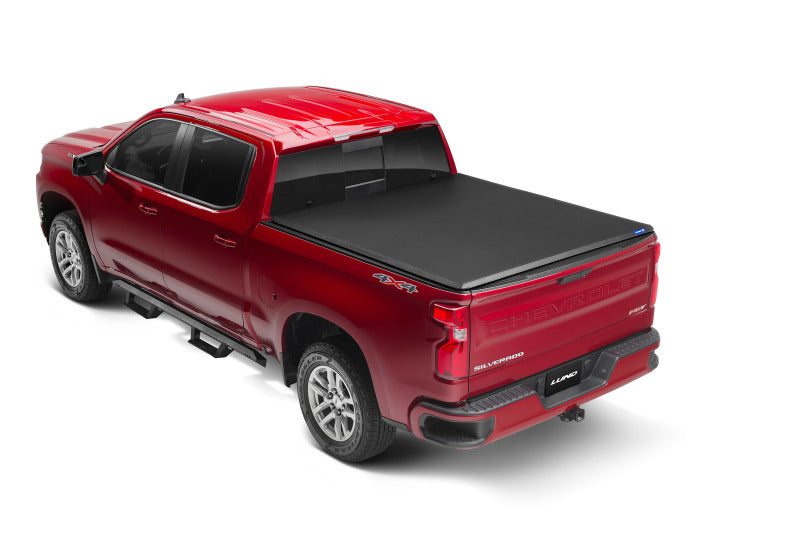 Lund 19-23 Chevrolet Silverado 1500 (5.5ft. Bed) Genesis Tri-Fold Tonneau Cover - Black 950292