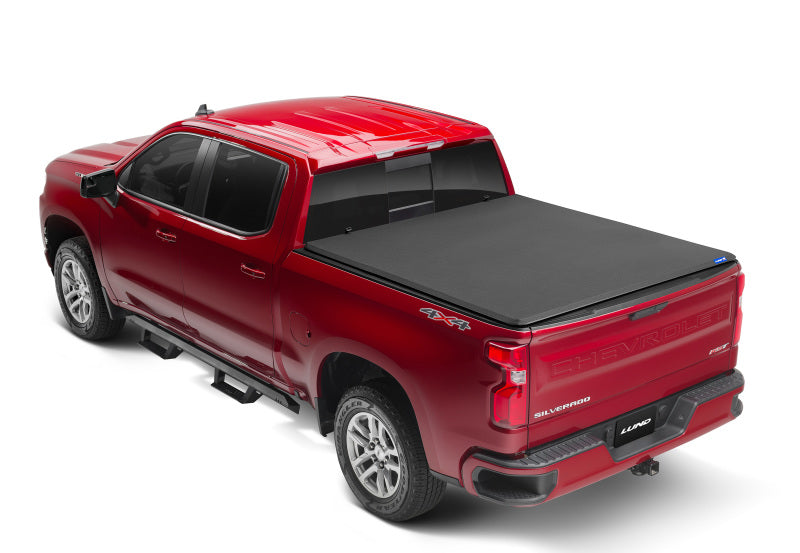 Lund 14-17 Chevy Silverado 1500 (5.5ft. Bed) Genesis Elite Tri-Fold Tonneau Cover - Black 958192