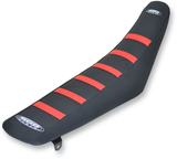 Funda de asiento SDG de 6 nervaduras - Costillas rojas/parte superior negra/laterales negros 95937RK 