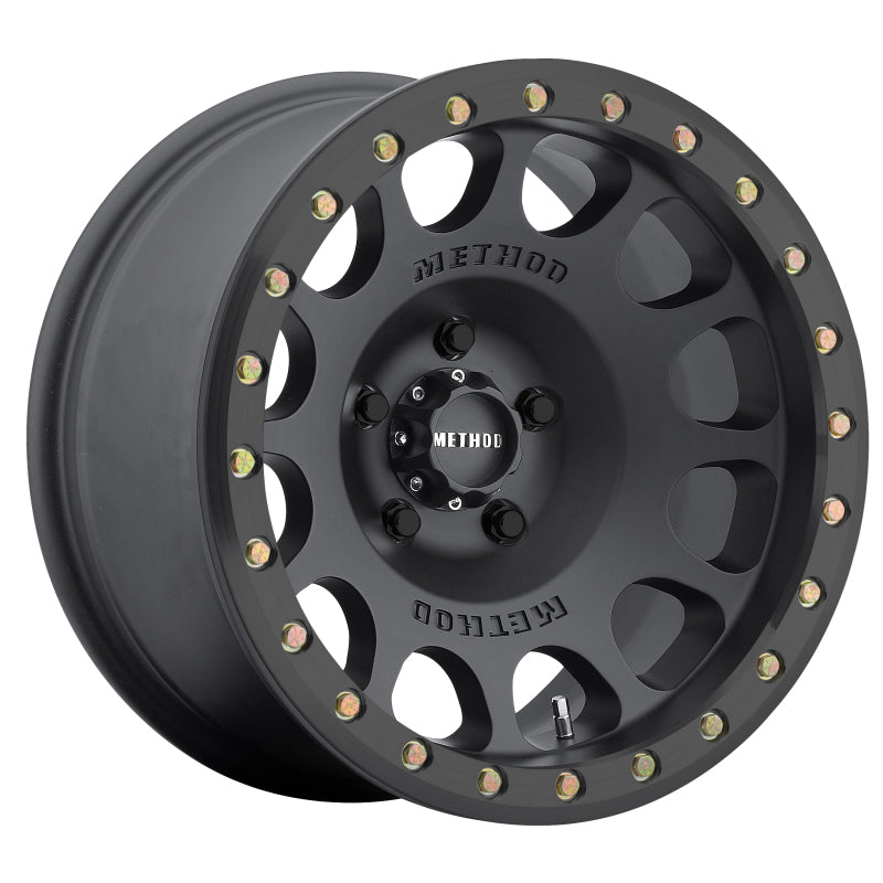 Method MR105 Beadlock 17x8.5 0mm Offset 5x5.5 108mm CB Matte Black w/BH-H24125 Wheel MR10578555500B