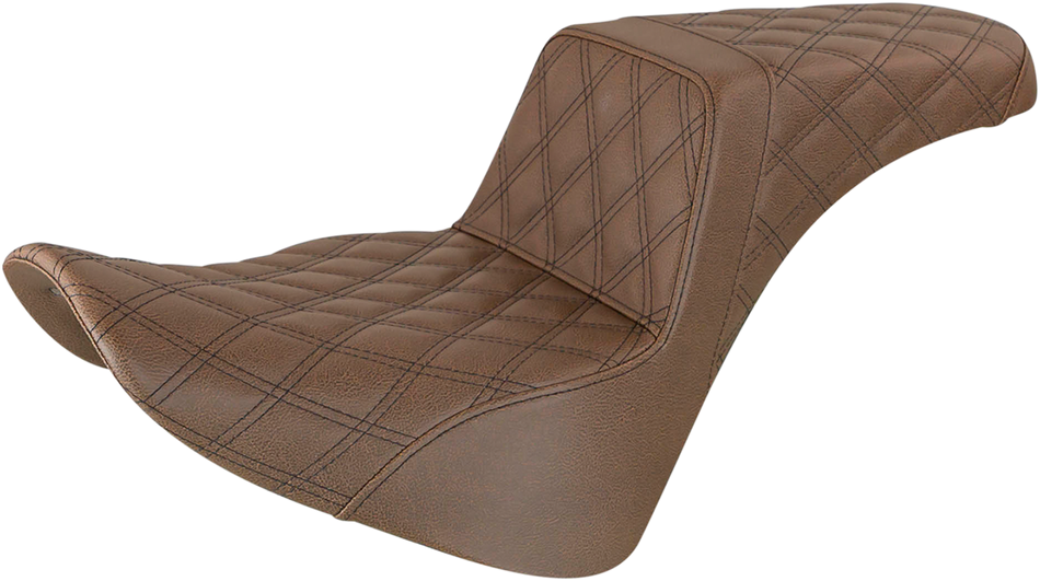 Asiento con escalera SADDLEMEN - Costura de celosía completa - Marrón 818-33-175BR