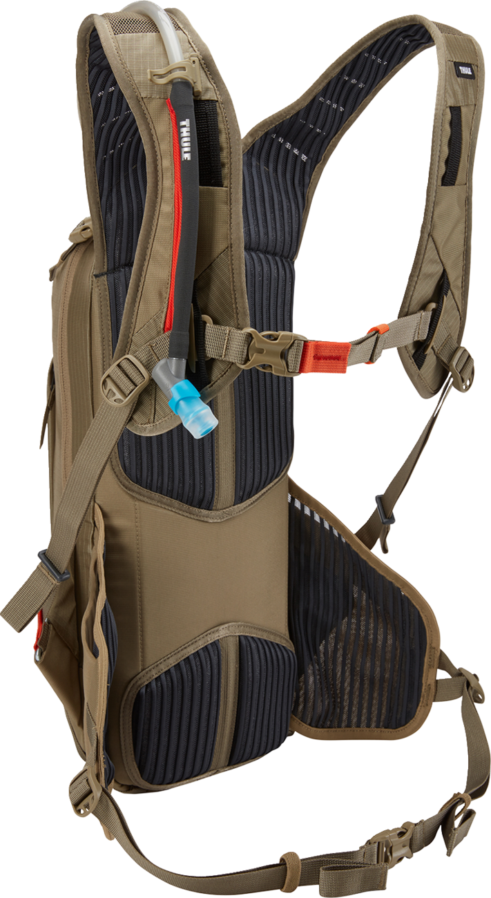 THULE Rail Hydration Pack - Covert Green - 8 L 3203796