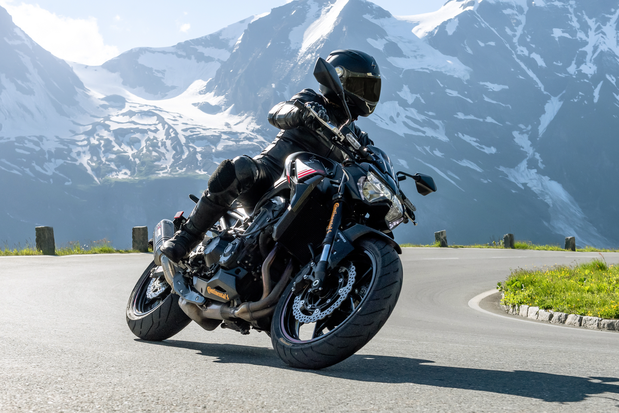 Neumático CONTINENTAL - ContiRoad - Trasero - 150/70ZR17 - (69W) 2445910000 