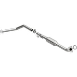 MagnaFlow Conv Direct Fit OEM 2001-2004 Toyota Sequoia Underbody 4551060