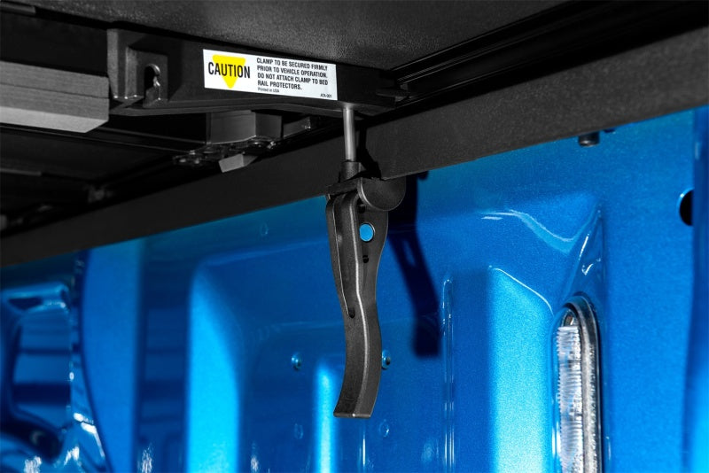 Lund 15-17 Chevy Silverado 3500 Fleetside (6.6ft. Bed) Hard Fold Tonneau Cover - Black 969158