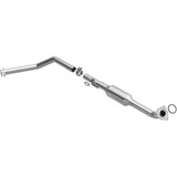 MagnaFlow Conv Direct Fit OEM 2001-2004 Toyota Sequoia Underbody 4551060