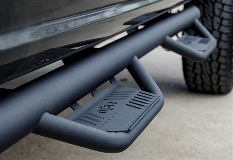 N-Fab Podium LG 09-17 Dodge Ram 1500 09-15.5 2500/3500/4500 Crew Cab - Tex. Black - 3in HPD0984CC-TX