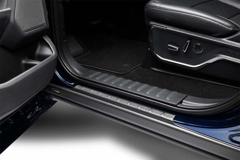 Bushwacker 19-22 Ram 1500 Crew Cab Trail Armor Rocker Panel and Sill Plate Cover - Black 14115